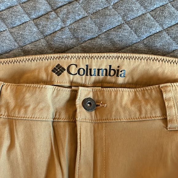 Men’s Columbia Khakis- Size 38/30 - Picture 3 of 3